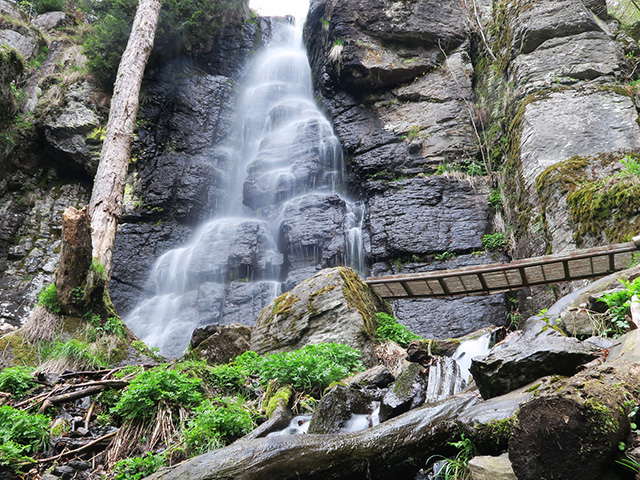 Bystre Waterfall