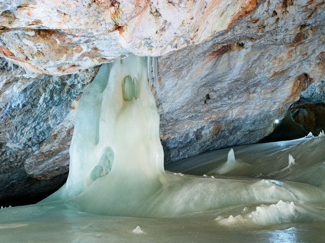 Dobsinska Ice Cave 