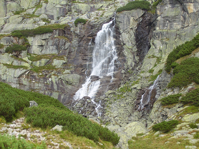 Zavojovy Waterfall