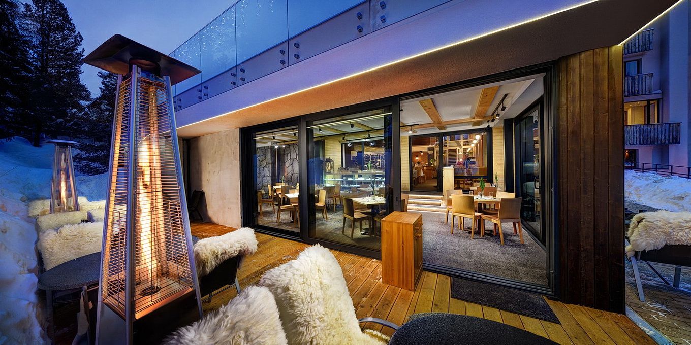 Terrace - FIS Hotel