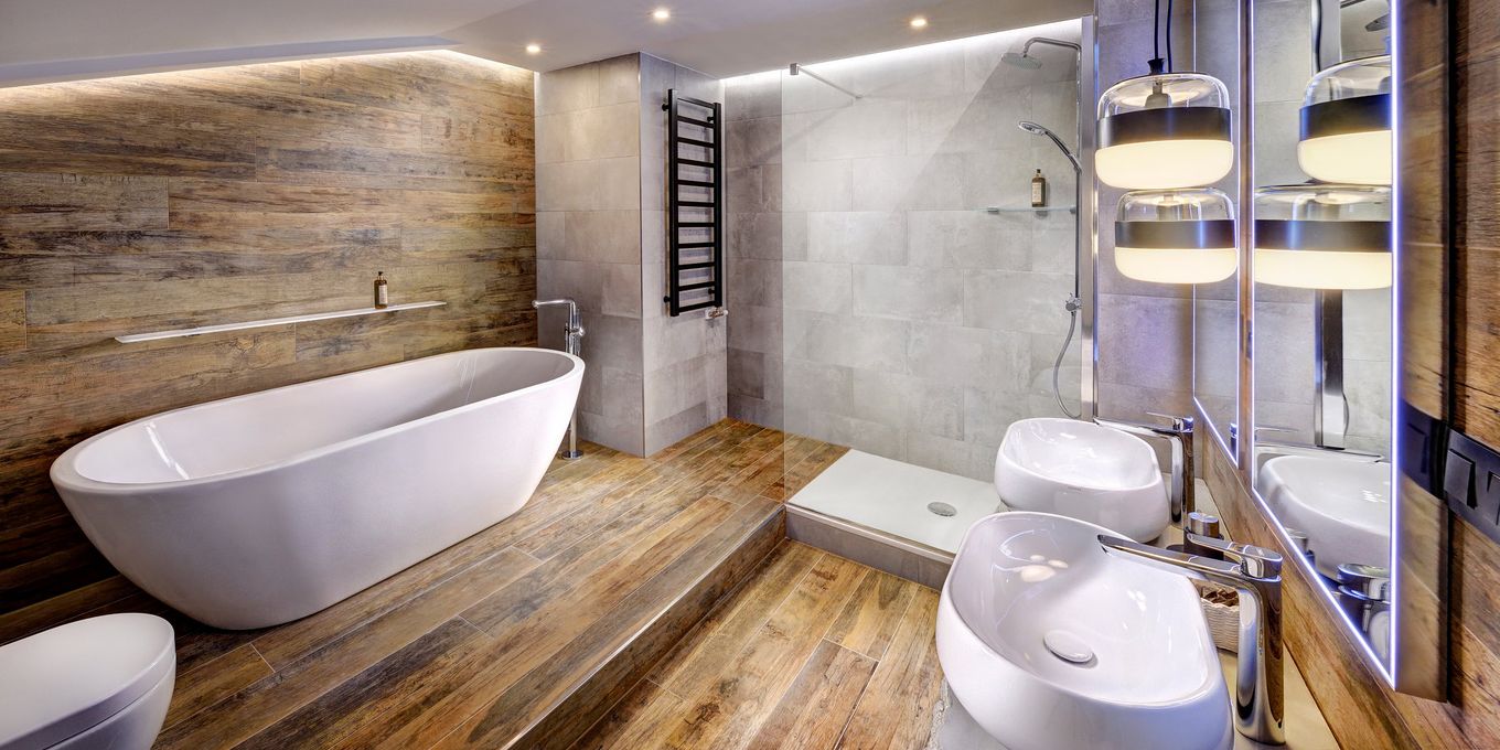 Deluxe suite bathroom - Grand Hotel