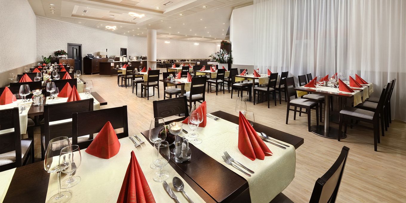 Restaurant - Grand Hotel
