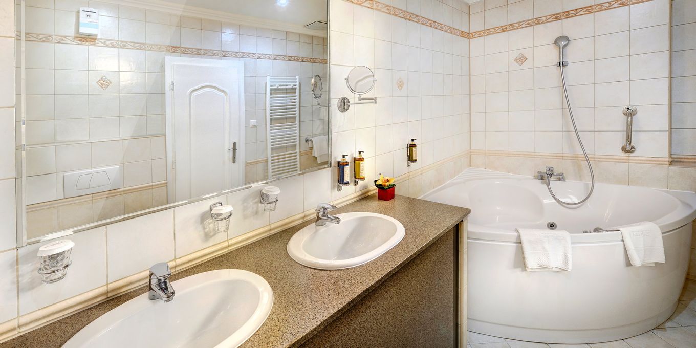 Suite bathroom - Grandhotel Stary Smokovec