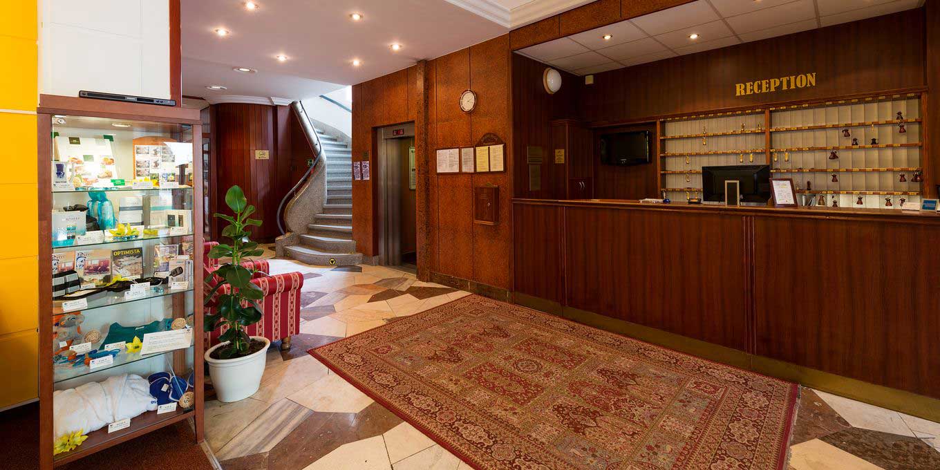 Reception - Jalta Ensana Health Spa Hotel