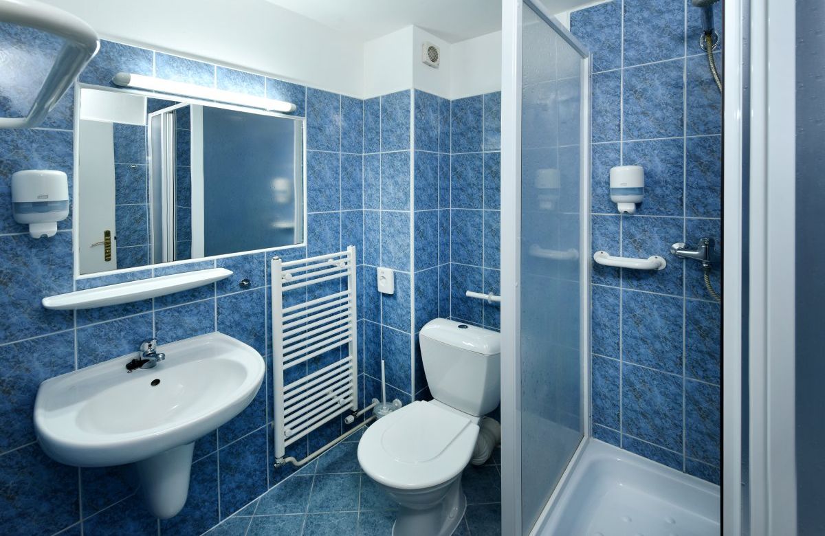 Bathroom - APLEND Lujza Major Hotel