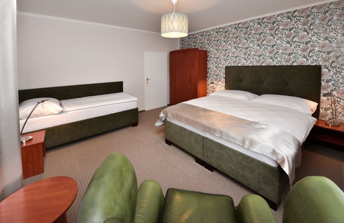 Family room (4+2) - APLEND Lujza Major Hotel