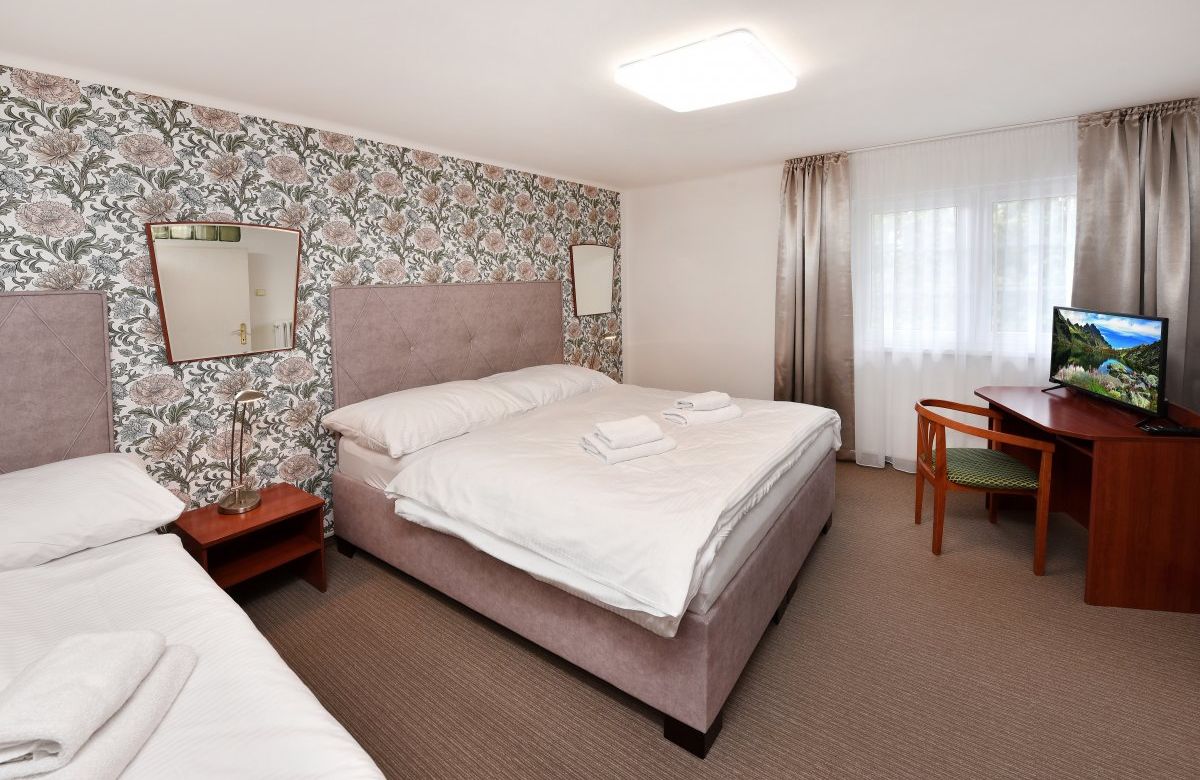 Family room (5+2) - APLEND Lujza Major Hotel