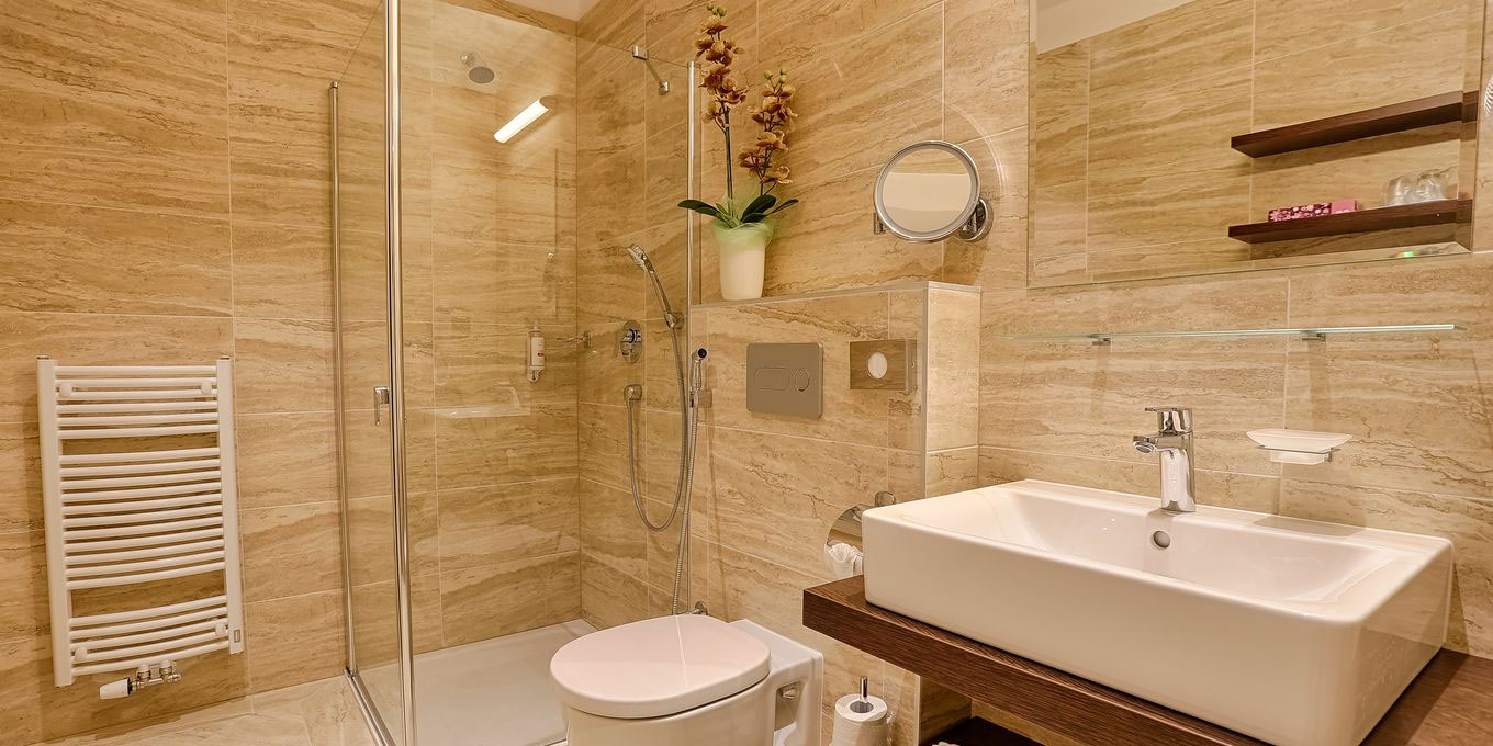 Bathroom - Comfort suite - Pro Patria Ensana Health Spa Hotel Bathroom - Comfort suite - Pro Patria Ensana Health Spa Hotel