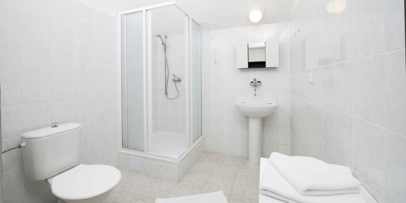 Standard bathroom - Pro Patria Ensana Health Spa Hotel Standard bathroom - Pro Patria Ensana Health Spa Hotel