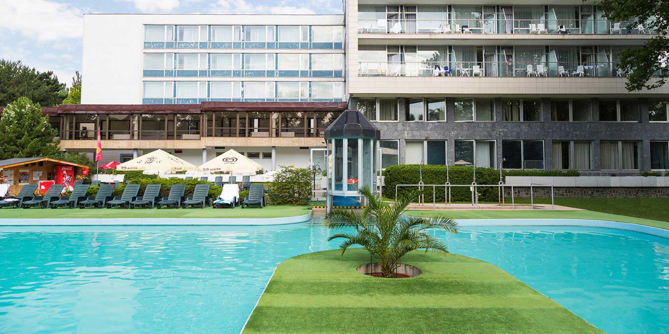 Outdoor pool - Splendid Ensana Health Spa Hotel