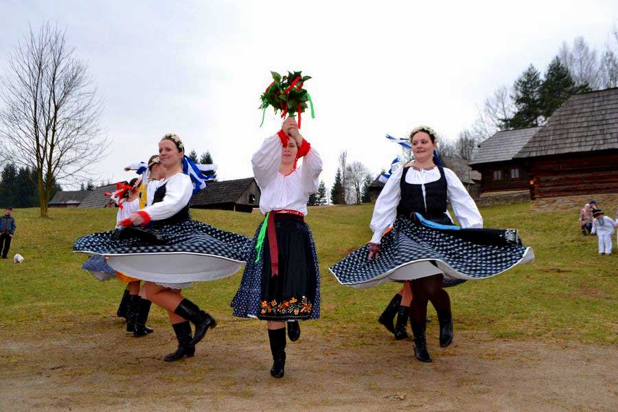 Easter Holidays - Slovak Folk Customs