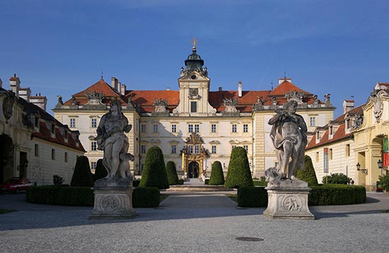 Best of Slovakia and Golden Prague City Tour 2024