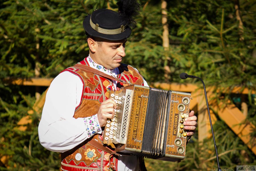 Folk festival Hrusov
